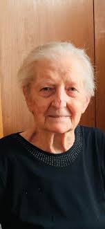 Can someone edit this photo of my mom?