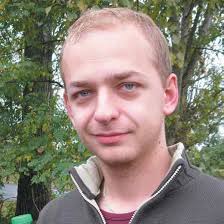 Od małego za piłką biegają