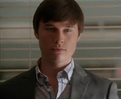 Alguien más se distrajo cuando apareció Harrison adulto y se parecía casi  exactamente a Zach Hamilton de la temporada 8? : r/Dexter