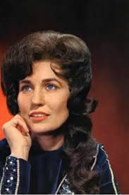 Just found a beautiful photo album that we had given to us when we lost our  beautiful lyns ,, first time we've looked at it today, I recognise susy  kinrade , Gordon