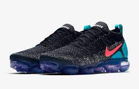En parallèle au coloris black/hot punch, nike a prévu une nike air vapormax flyknit 2.0 dusty cactus. Nike Air Vapormax 2 0 Hot Punch 942842 003 Sneaker Bar Detroit