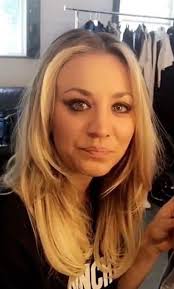 Gorgeous Kaley Cuoco ❤