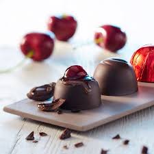 Les Chocolats Fourres A La Cerise Et Au Kirsch Jours Heureux Chocolat Farce Au Chocolat Chocolat Maison