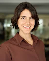 Have you ever thought about all the places you use your credit card online?  🤯 Here's a few tips to help you shop safer: