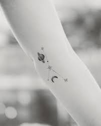 If you are born between june 21 and july 22 you have cancer as your zodiac sign. 44 Unique Cancer Zodiac Tattoos For The Moonchild