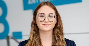 Als Industriekauffrau in der Personal- und Kommunikationsabteilung