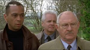 Die krimiserie begleitet zunächst erwin köster (siegfried lowitz), den bisweilen griesgrämigen, aber extrem scharfsinnigen leiter des münchner mordkommissariats. Der Alte 250 Morderische Vergangenheit Hd Krimi Serie 1999 Leo Kress Youtube