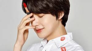 Bertikai dengan Goo Hye Sun, Ahn Jae Hyun Dipecat sebagai Bintang Iklan