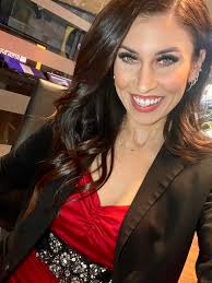 The holiday season isn't over yet! Can't wait to check out the Enchanted  Lights this evening! I'll be LIVE at 5:45 and 6:15 after my weather at 4pm 