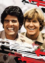 Chips: The Complete Fourth Season : Estrada, Erik, Wilcox, Larry, Pine,  Robert, Dorn, Michael, Bono, Sonny, Greer, Brodie, Linke, Paul, Oakes,  Randi, Benton, Barbi: Amazon.se: Filmer och TV