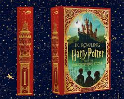 Univers Harry Potter בטוויטר: "Le duo de graphistes @minalima nous donne à  observer les détails sur le dos de leur édition illustrée de "#HarryPotter  à l'École des Sorciers" (20/10/20). Aviez-vous vous vu