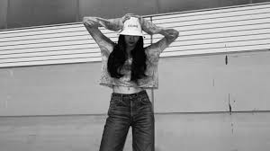 Check spelling or type a new query. Blackpink Lisa Shared Her Version Of The Knit Top High Waist Jeans Outfit On Instagram Inkistyle