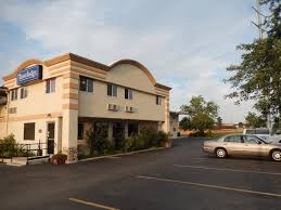 Its college of applied technologies has a division of high performance motorsports. Entrance Features Beautiful Flowers Picture Of Travelodge By Wyndham Lima Oh Lima Tripadvisor