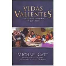 El Libro Que Complementa A La Pelicula Reto De Valientes Courageous Books For Moms Book Worth Reading Good Books