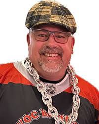 Chuck Silver's Instagram, Twitter & Facebook