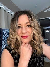 Elma Day's Instagram, Twitter & Facebook