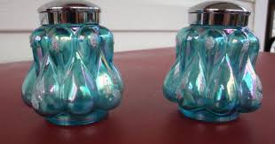 Buy salt & pepper shakers & mills and get the best deals at the lowest prices on ebay! Fenton Salt Pepper Shakers Hand Painted Signed By Artist From 90 S Salt Pepper Shakers Salt And Pepper Fenton