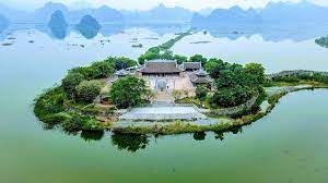 Chùa tam chúc tọa lạc ở mảnh đất ba sao, kim bảng, tỉnh hà nam chùa tam chúc cổ được xây dựng từ thời nhà đinh, gắn với. Ha Nam Nhá»¯ng Ká»· Lá»¥c Ä'ang NgÆ°á»¡ng Má»™ Chua Tam Chuc NÆ¡i Diá»…n Ra Ä'áº¡i Lá»… Vesak 2019 Tá»›i Ä'ay