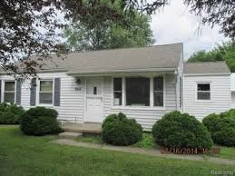 8816 Brookline Avenue Plymouth Mi 48170 Home For Sale Michigan Homes For Sale Fenced In Yard First Time Home Buyers