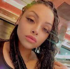 shopyahaira The new era of body shapers ❤️ Our body shapers features a  flexible mesh that allows the butt to come out freely, attaches to any bra,  double tummy panel and an