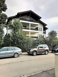 Eine vollstandige beschreibung finden sie unter this squareville ermoglicht temporares wohnen in urbanen, vollstandig moblierten apartments und passt. 3 Zimmer Wohnung Zu Vermieten Rottenbucherstr 19a 82166 Grafelfing Munchen Kreis Mapio Net