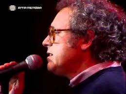 É também conhecido pelo diminutivo familiar de zeca afonso, apesar de nunca ter utilizado este nome artístico. Zeca Afonso Ao Vivo No Coliseu 1983 Youtube