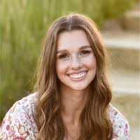 Gail Leighton's Instagram, Twitter & Facebook