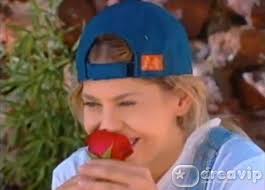 Em 2002, estrelou o filme produto descartável e a novela marisol. Maria Esperanca Reestreia No Sbt Saiba Mais Sobre A Trama