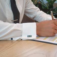 What is a convertible cuff ? How To Put On Cufflinks 10 Simple Tips With Tutorial