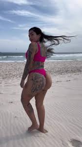 Carol Mourah - Vidéos porno et photos - EroMe