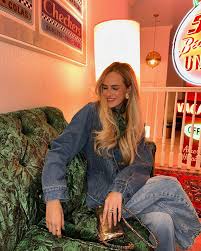 sang karaoke in her lobby, so i figured i'd practice for my future  interview with dolly (you can never be too prepared)