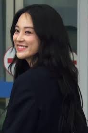 사진에는 이주연과 가희, 정아, 베카, 레이나 등 애프터스쿨 멤버 5인이 나란히 무대 의상을 입고 있다. ì´ì£¼ì—° 1987ë…„ ìœ„í‚¤ë°±ê³¼ ìš°ë¦¬ ëª¨ë'ì˜ ë°±ê³¼ì‚¬ì „