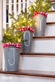 Replace the message to merry christmas and unravel a super cool desk décor. 21 Best Staircase Christmas Decorations Holiday Decor For The Banister