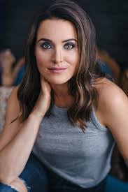 Vanessa Walsh's Instagram, Twitter & Facebook