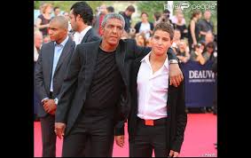 Julian naceri is an actor, known for taxi 3 (2003), coup de vice (1996) and resurrection (2019). Samy Naceri Et Son Fils Julian Purepeople