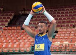 Logo após a conquista da liga das nações. Principal Revelacao Do Pais No Ano Maique Quase Abandonou O Volei Web Volei