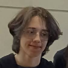 China just test-flew two next-gen stealth fighters. ✈️ Chengdu's J-36:  tailless, trijet, flying wing design spotted over Sichuan. ✈️ Shenyang's  J-50: twin-engine, swept-wing, no vertical stabilizer. Both hint at 6th-gen  tech.