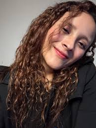 Hi! Apparently this is supposed to help find me a roommate, but I've found  few connections. If I find one that's great. Let tell you about myself to  avoid misdirection. I am