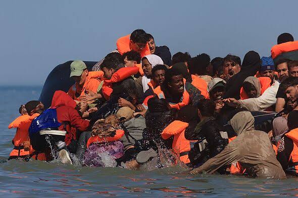 Number of foreign crooks who are failed asylum seekers revealed | Politics  | News | Express.co.uk