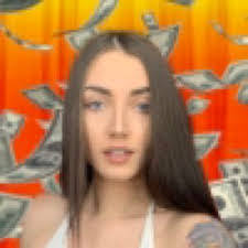 Ashlee Riley's Instagram, Twitter & Facebook