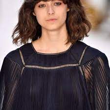 50 Hairstyles For Thick Wavy Hair In 2021 All Things Hair Us