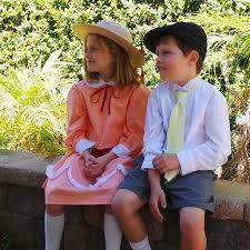 Family Of Five Costume Idea Mary Poppins Cast Mary Poppins Costume Kids Mary Poppins Halloween Costume Family Costumes