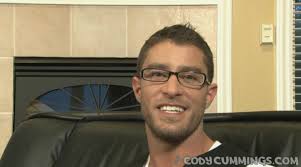 Sebastian a les yeux bandés et cody n'a aucune idée de ce que fera sebastian. Cody Jerking And Selfsucking Gay Porno Hd Online