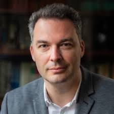 Atanas Kiryakov (@kiryakov_ak)