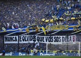 Goal hat alle relevanten für alle fans, die sich aber für das finale zwischen den beiden klubs aus buenos aires denn die begegnung boca juniors vs. Horrific Moment River Plate Thug Punches Female Boca Juniors Fan In Face Sending Her Crashing To Floor