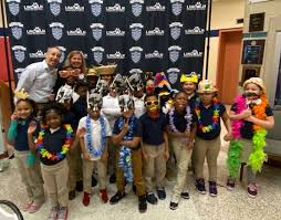 Students Cross Social Boundaries During First Annual Mix It