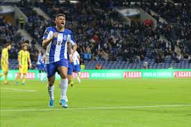 The stadium has a capacity of 5000 and is regularly filled by keen home fans, excited to cheer on their team. Fc Porto Wins At Home With Tondela Ineews The Best News