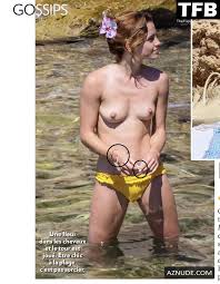 Emma Watson Sexy Seen Topless Showing Off Her Nude Breasts in Ibiza - AZNude