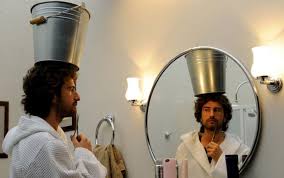 Il principe abusivo, regia di alessandro siani (2013) si accettano miracoli, regia di alessandro siani (2015) made in china napoletano, regia di simone schettino (2017) televisione. Alessandro Siani Il Principe Abusivo Dago Fotogallery