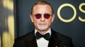 Craig Passe's Instagram, Twitter & Facebook